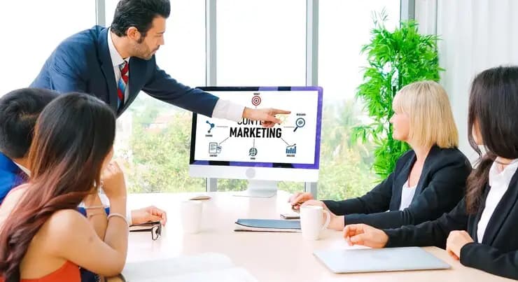 Marketing & Ad Agencies